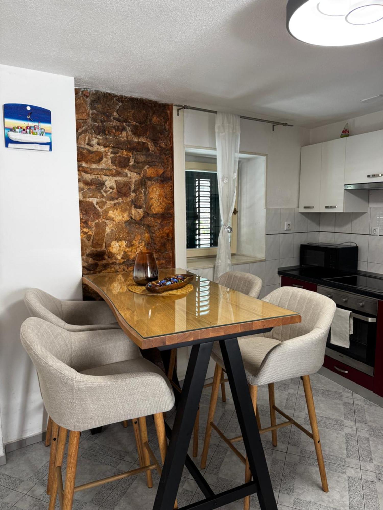 Tarino Apartman